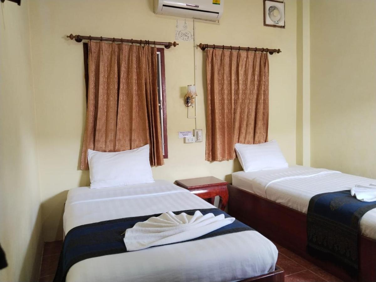 Thipphaphone Guesthouse Muang Pakbèng Esterno foto